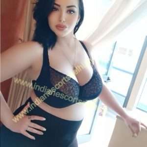 Amaya an independent milf Housewife escort in Kalkaji (2)