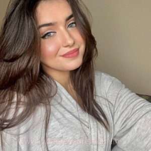 Sanya independent Delhi escort in Delhi Aerocity (1)