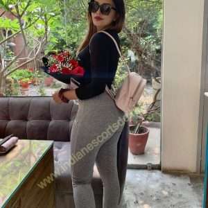 Zenab 23 years old Delhi escort call girl from India (1)
