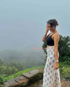 Riya - genuine airhostess escort in Delhi NCR (1)