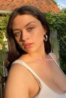 Shivangi Call girl in Delhi Shivangi Busty Girl Indian escort in Delhi (2)