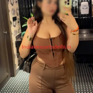 Trisha Indian model escort in Delhi (3)